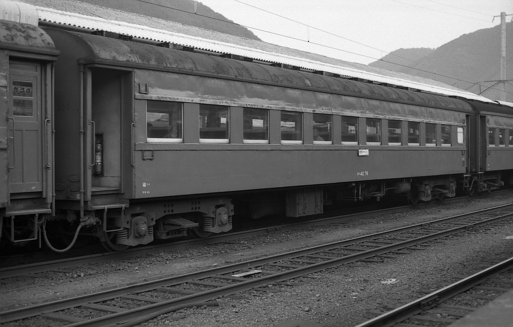 ブランド一覧 | ワールド オンラインストア 青・アルミサッシのスハ42 76 : 急行越前の鉄の話 鉄道模型