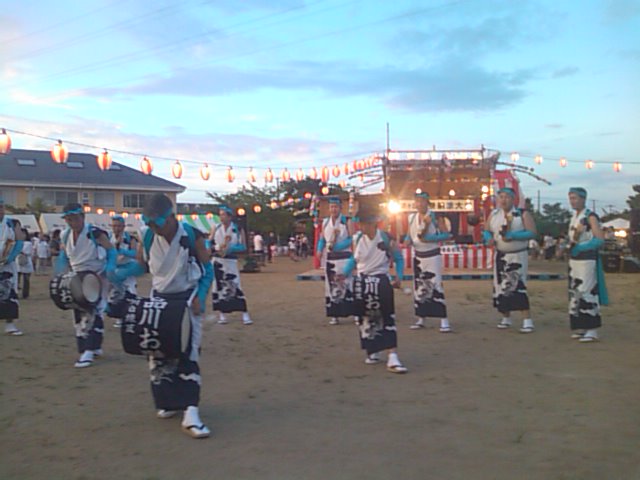 泉ヶ丘納涼盆踊り_e0068696_21281245.jpg