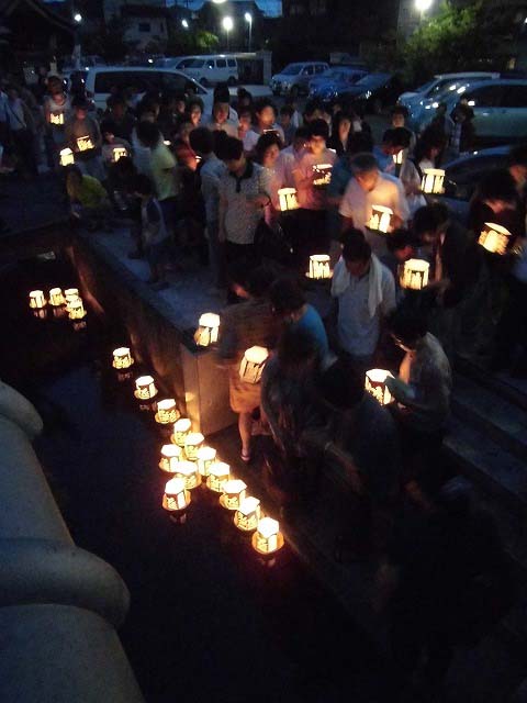 わきみず寺(法雲寺)の灯籠流し_f0141310_7344642.jpg