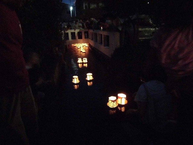 わきみず寺(法雲寺)の灯籠流し_f0141310_7351716.jpg