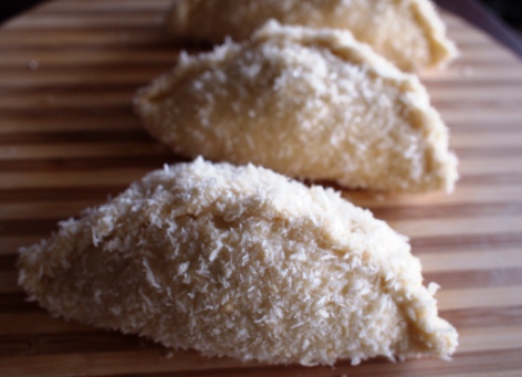 チーズカレーパン_e0148373_1005999.jpg