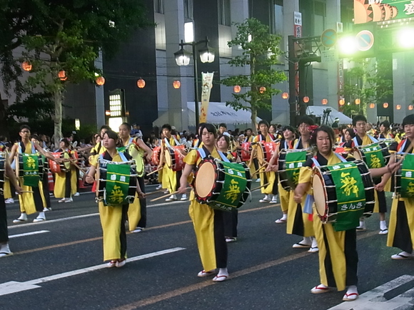 夏祭りツアー１日目　盛岡さんさ踊り　　_f0106884_13574716.jpg