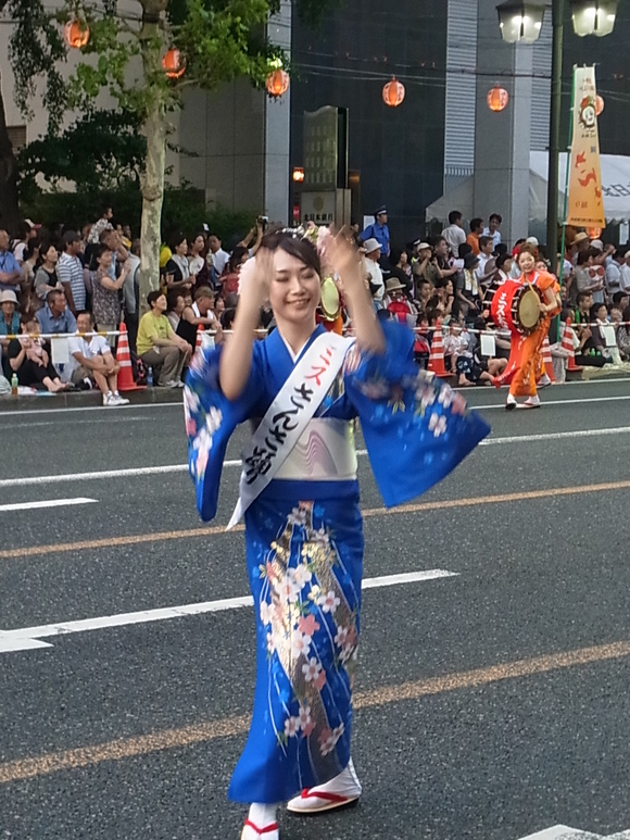 夏祭りツアー１日目　盛岡さんさ踊り　　_f0106884_1442119.jpg