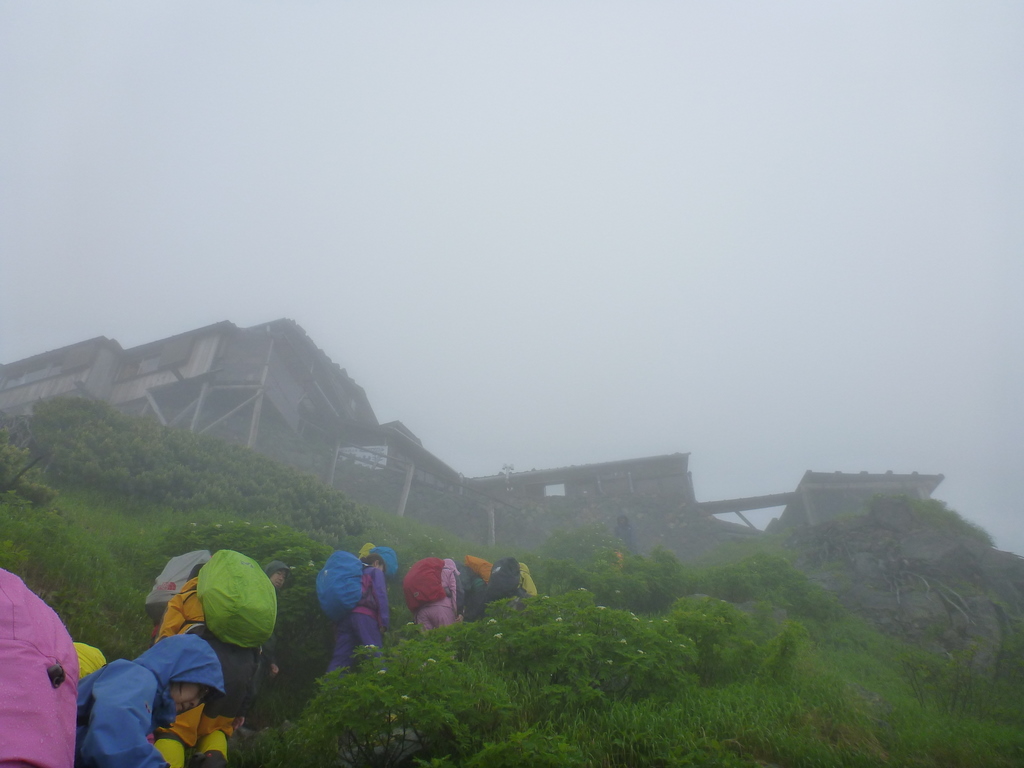 雨の木曽御嶽山（富士登山トレーニングツアー）（4）　1日目…9合目まで_e0195587_20471546.jpg