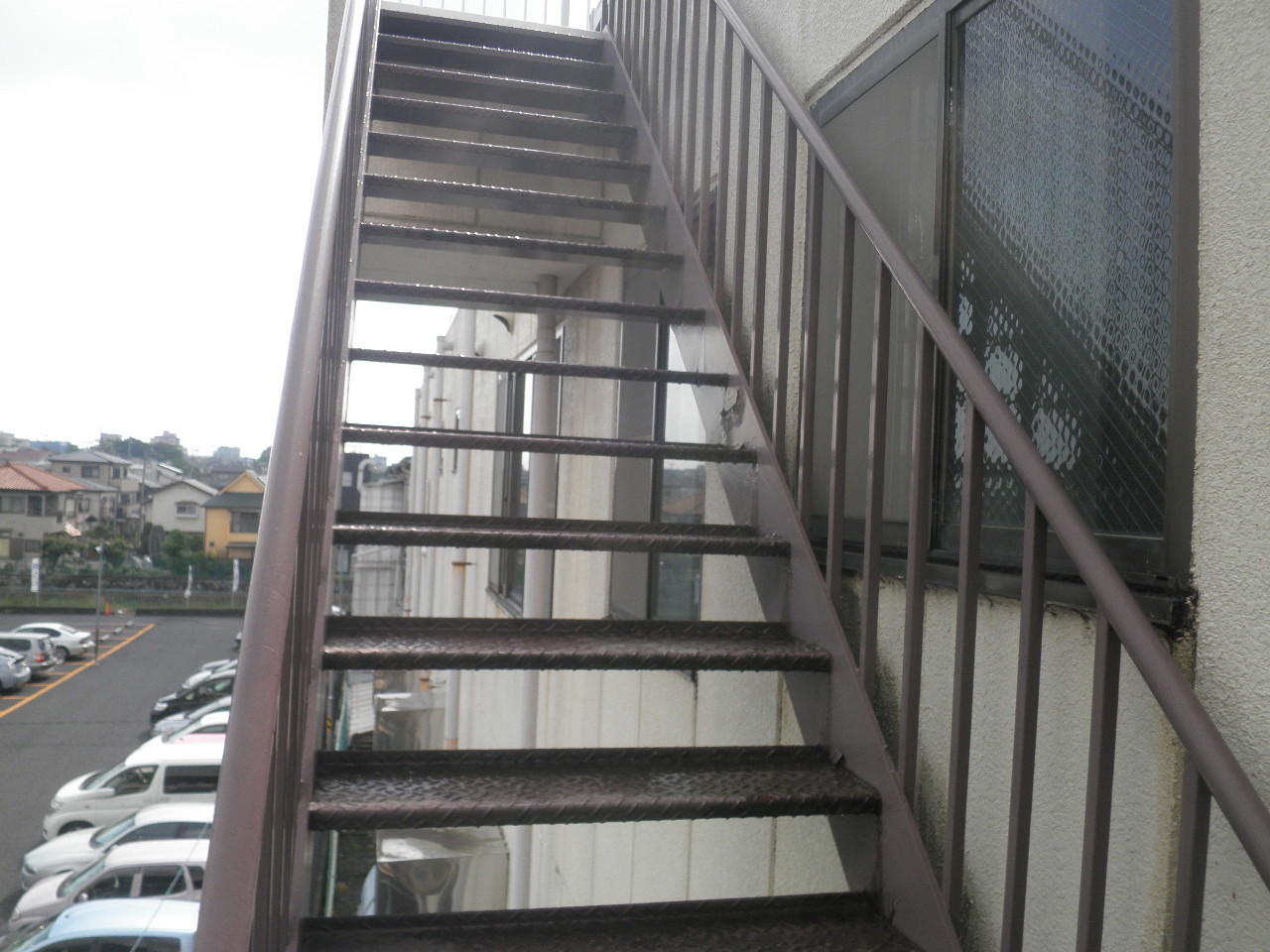 外部階段塗装②-3_e0164638_14505486.jpg