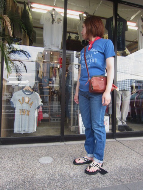 National Anthem ・・・ 人気のV-GUSSET TEE & BORDER TEE、再・・入荷♪♪_d0152280_20435743.jpg