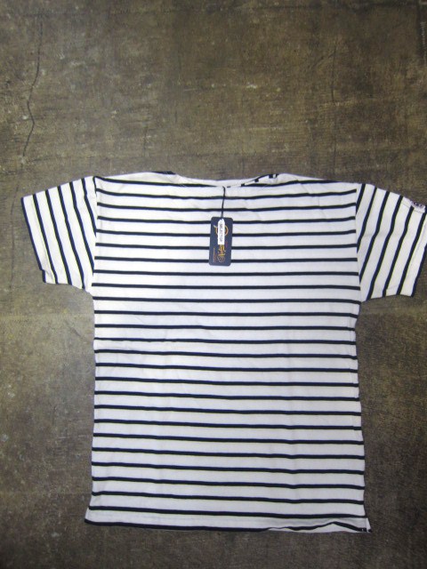 National Anthem ・・・ 人気のV-GUSSET TEE & BORDER TEE、再・・入荷♪♪_d0152280_2047923.jpg