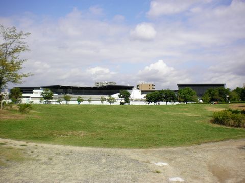 ふたたび古都に向かう６　（梅小路蒸気機関車館）_b0005281_1814557.jpg