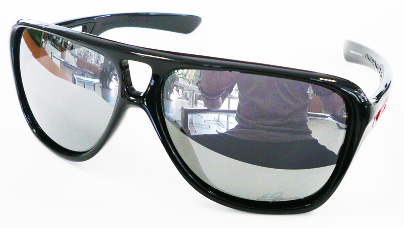 OAKLEY DISPATCH2 ERNESTO FONSECA SIGNATURE MODELリリース!_c0003493_1282067.jpg
