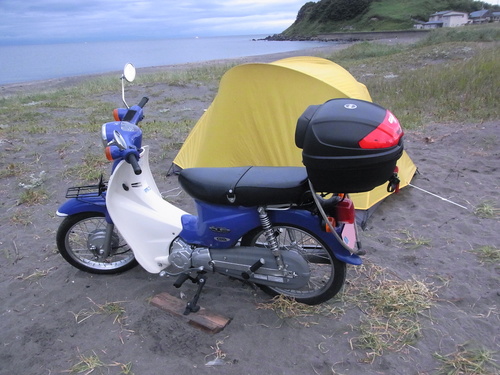 スーパーカブ１１０でスーパーロングツーリング 北海道一周編 アルトリ岬キャンプ場の朝 普通な日記
