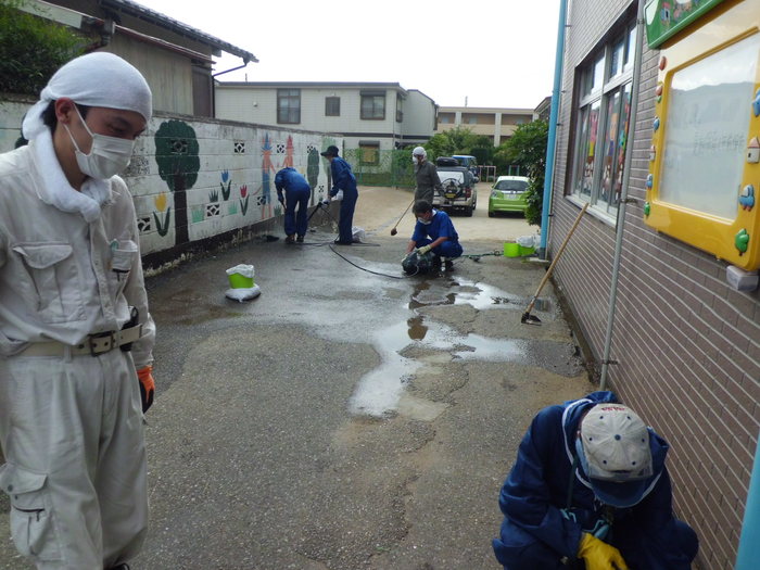 手強い放射能除去実践解説が無事終了！・・・そして私たちは松戸に「安全地帯」を作りはじめます。_a0211294_21142983.jpg