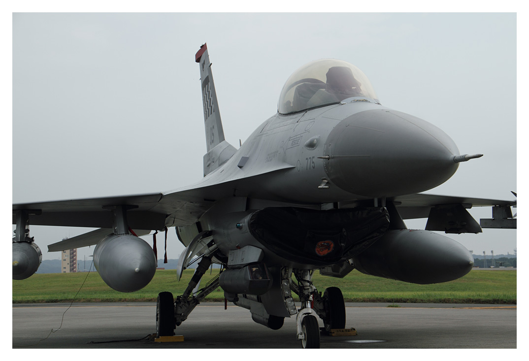 横田基地日米友好祭2012 F-16(その一）_e0214724_22432670.jpg