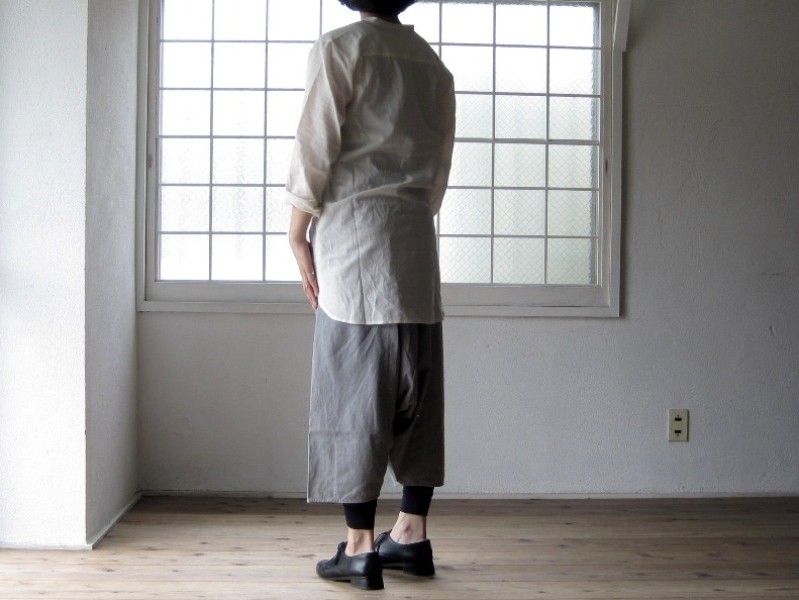 沸騰ブラドン iroiro 群青 タイパンツ グレー 試着のみ