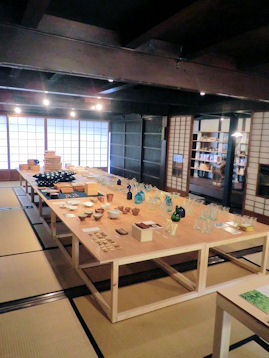 八女福島の うなぎの寝床 Zakka Cafe Ecru 八女福島の うなぎの寝床 Zakka Cafe Ecru