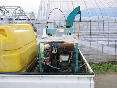 大山ファーム 『夢キュウリ』の植え付け その3_a0254656_14574019.jpg