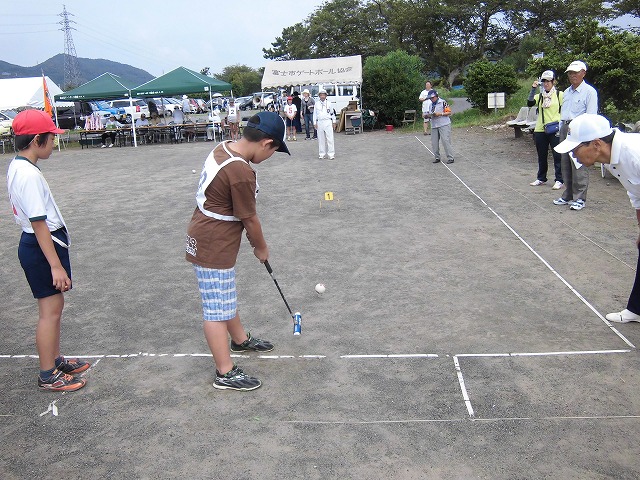 暑いけど不安定な天気の中で行なわれた富士市ジュニアゲートボール大会_f0141310_737163.jpg