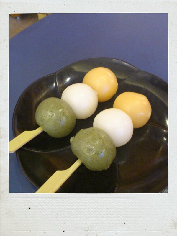 今年もようこそ岐阜へ! その2 水の都で水饅頭を食らう_b0065587_1751910.jpg