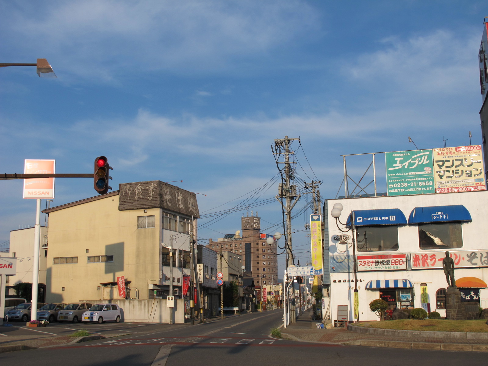 今朝の散歩は、お盆休みの９日間を反省しながら、花を愛で駅前の商店を眺める（６）_c0075701_833527.jpg