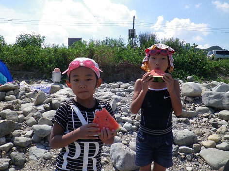 夏の最後の川遊び_a0122144_22463949.jpg