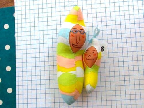 2012年8月25日(土)早朝親子豆オンライン販売*登場の親子公開中_f0129557_12182550.jpg