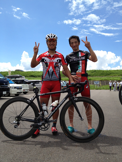 佐野伸弥選手・平田クリテリウム優勝ご報告&アイウェアインプレッション!_c0003493_12103913.jpg