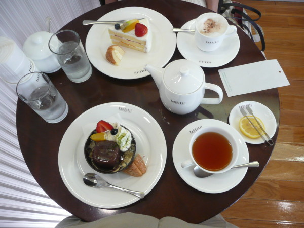 神戸白十字でのケーキタイム on 2012-8-25_b0118987_1782320.jpg