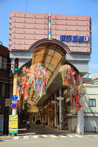 夏休み１日目 高岡駅の周辺　高岡大仏_f0048546_843674.jpg