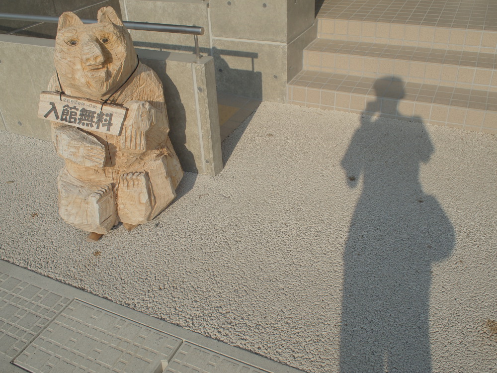 花と遺跡と美術のふるさと_e0169421_21422378.jpg