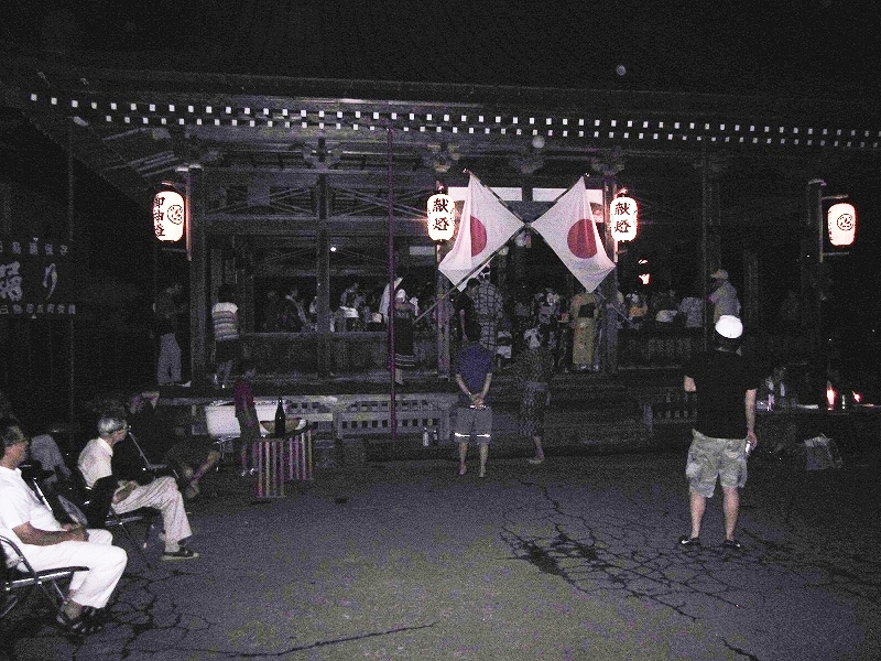 前谷白山神社拝殿踊り_f0203324_10274018.jpg