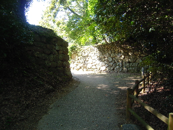吉田城_e0033570_15324175.jpg