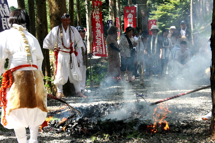 護摩焚き（胎蔵寺）_b0171185_169255.jpg