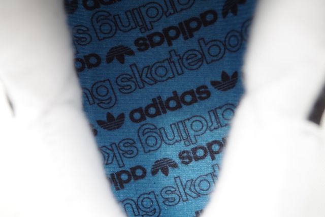 ADIDAS SB NEW ITEM_a0106202_211678.jpg