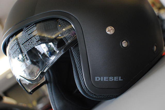 ＤＩＥＳＥＬ（ディーゼル）ヘルメット取扱い開始_d0099181_22133159.jpg