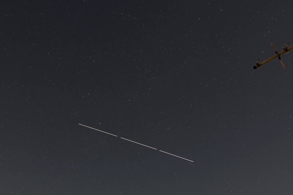 昨夕のカワセミ/国際宇宙ステーション/真っ赤な朝焼け_b0024798_1405060.jpg