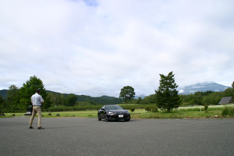 美味しいBRZが放つスポーツ性能と夏の味覚を比較する_f0076731_22322342.jpg