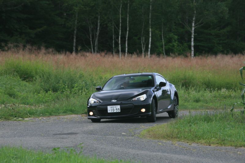 美味しいBRZが放つスポーツ性能と夏の味覚を比較する_f0076731_22483040.jpg