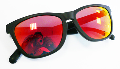 OAKLEY LX COLLECTION FROGSKINS MatteBlack/RubyIridium入荷!_c0003493_14285217.jpg