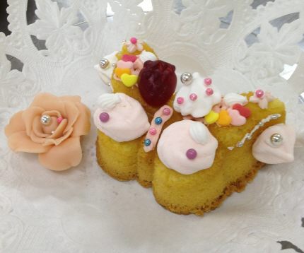 渡辺おさむお菓子の美術館「つくって食べよう！デコ・スイーツ」教室に参加してきました！_f0168317_1713722.jpg