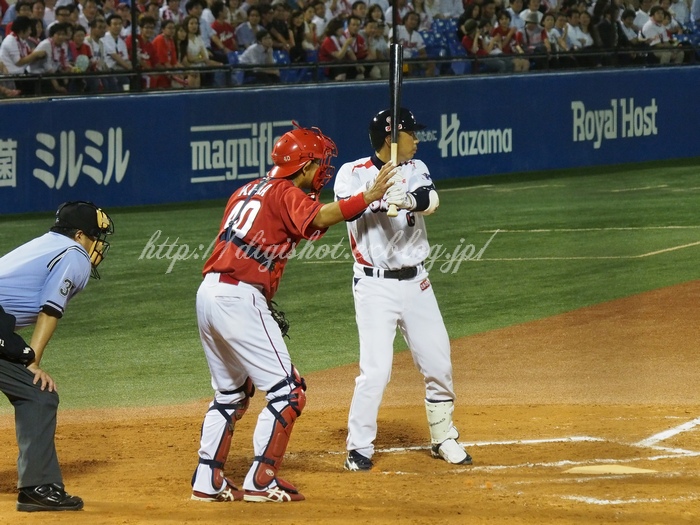 8/30神宮観戦フォト　9回松井淳が同点弾も延長ドロー_e0222575_2173728.jpg