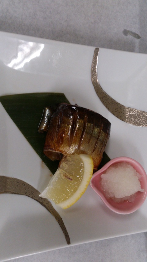 秋の味覚さんまの登場+ちゃまの大胆ポーズをどうぞ!_d0182179_18562473.jpg