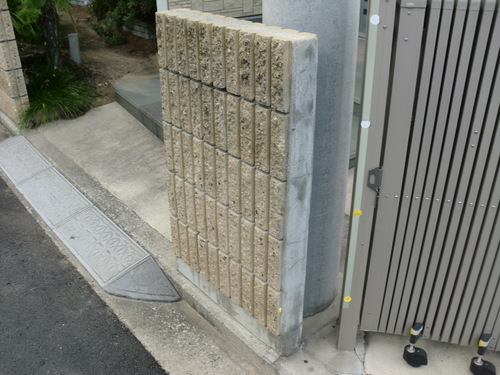 廿日市市 S様邸・ブロック塀補修工事_d0125228_614273.jpg