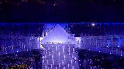 2012年オリンピックの開会式と閉会式におけるオカルト象徴主義　By VC　２_c0139575_1121764.jpg