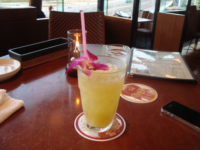 横浜「Aloha Table」へ行く。_f0232060_1391875.jpg