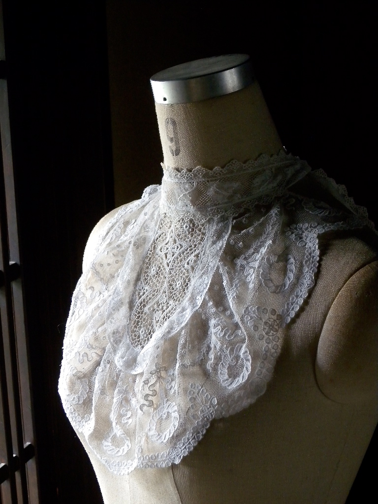 Jabot   No.3　白のジャボ_b0113868_1647543.jpg