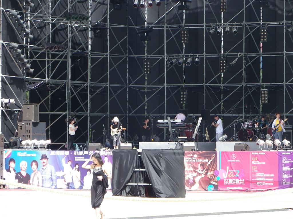 08/26 T-SQUARE 夏日爵士音樂祭 中正紀念堂 藝文廣場_d0187917_383837.jpg