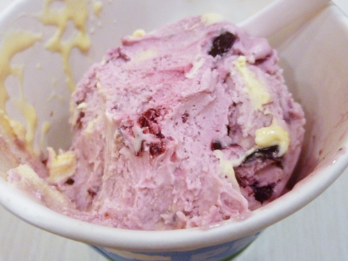 Ben & Jerry\'s (ベン&ジェリーズ)_c0152767_22182225.jpg