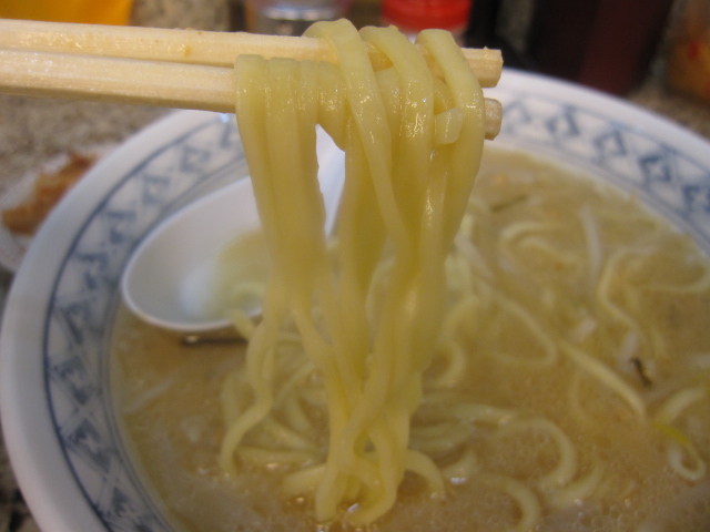 九州らーめん桜島「みそラーメン+焼きチャーシュー丼セット¥650」@八王子_b0042308_2344065.jpg