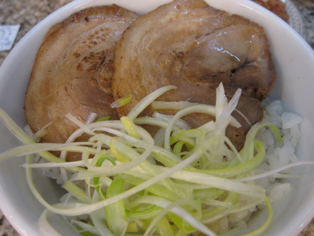 九州らーめん桜島「みそラーメン+焼きチャーシュー丼セット¥650」@八王子_b0042308_23462215.jpg