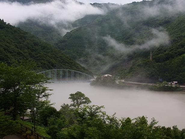 e0071319_2130356.jpg