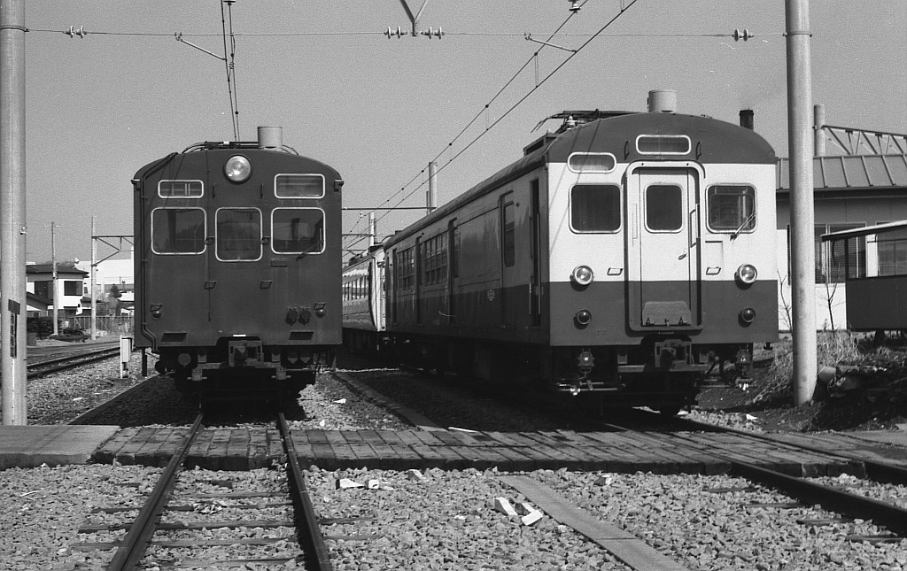 1982年3月 大船工場にてクモハユ74_f0203926_2382474.jpg